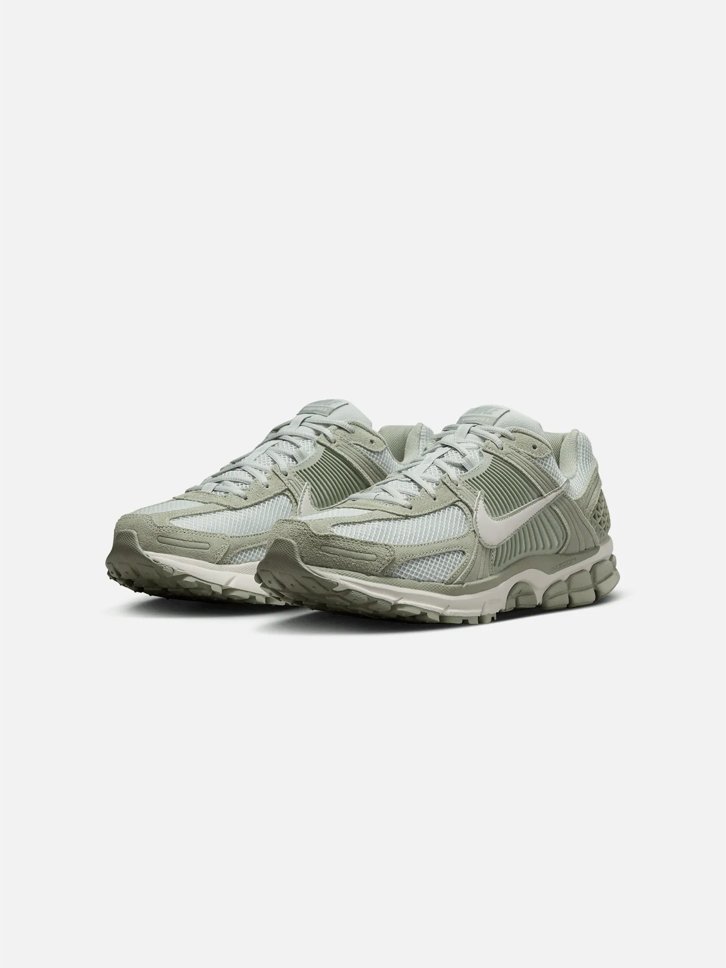 Air Zoom Vomero 5  "Jade Horizon"