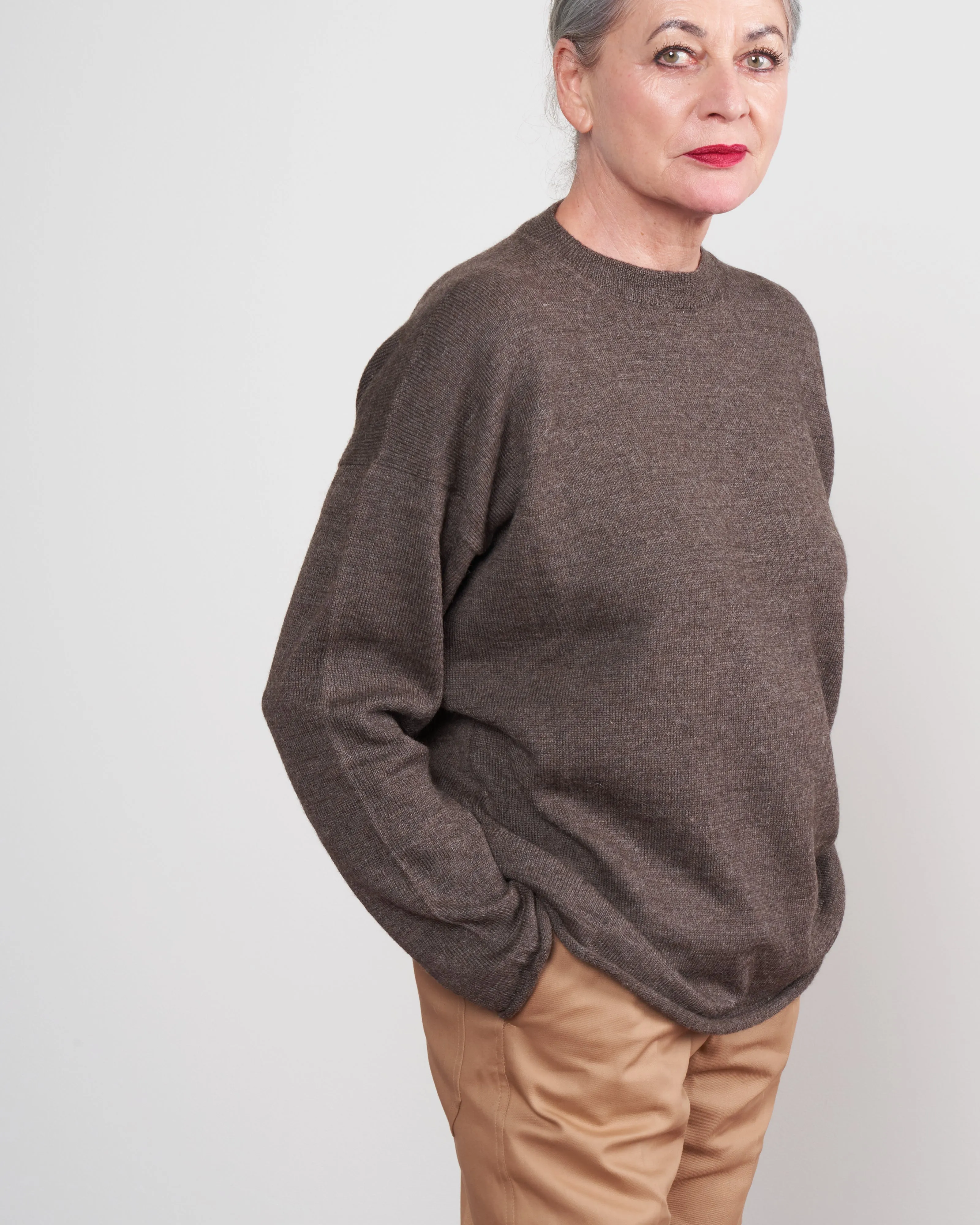 base crewneck - blackened blkn