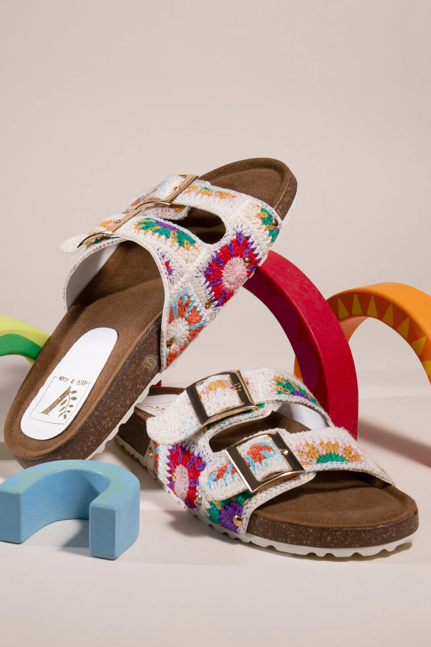 Beach Breeze White Flats
