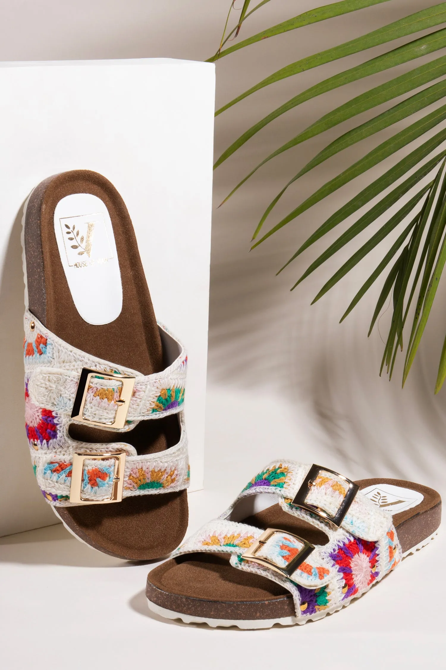 Beach Breeze White Flats