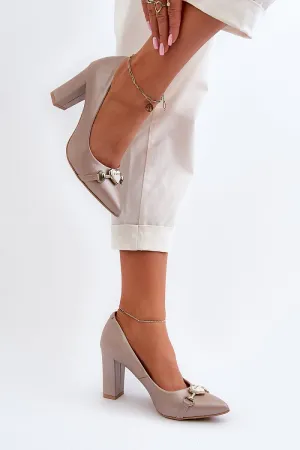 Block heel pumps