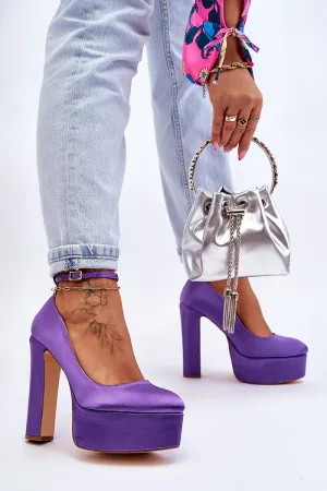 Block heel pumps