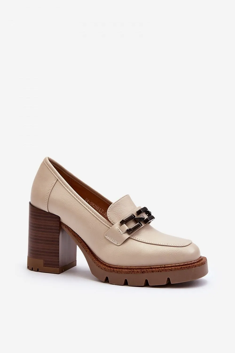 Block heel pumps
