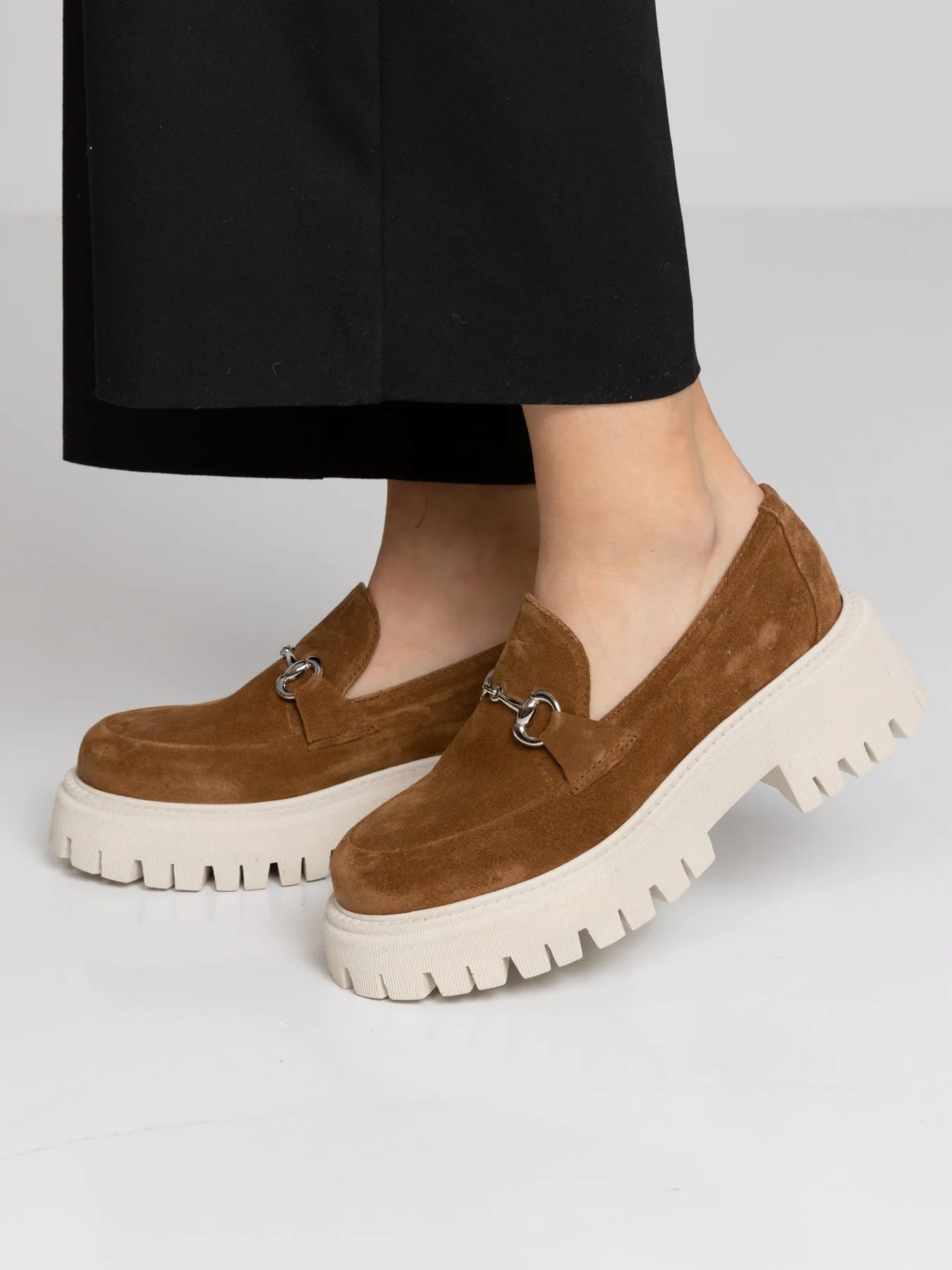 Bukela Hilda semsket cognac loafer med spenne