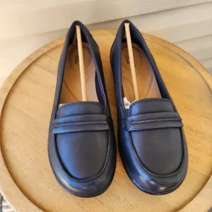 Clarks Ashland Lily navy blue loafer