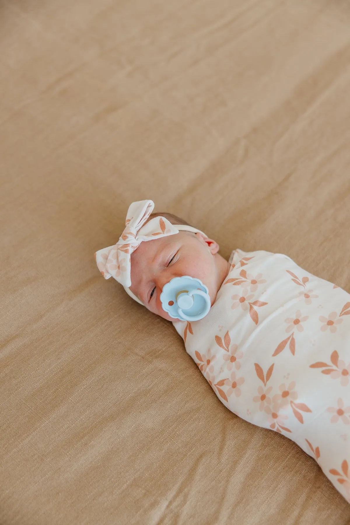 Classic Nylon Bow - Rue