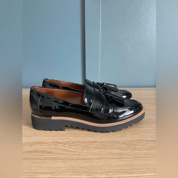 Franco Sarto Women’s Carolynn Lug Sole Tassel Loafer In Size 9