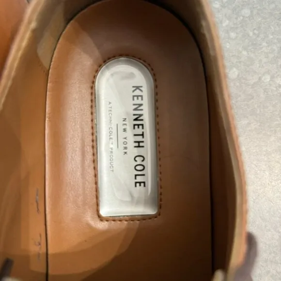 Kenneth Cole Men's Pinch Tassel Loafer