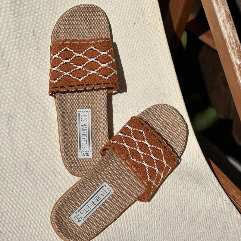 LES MAURICETTES Ariane Sandals in Tan
