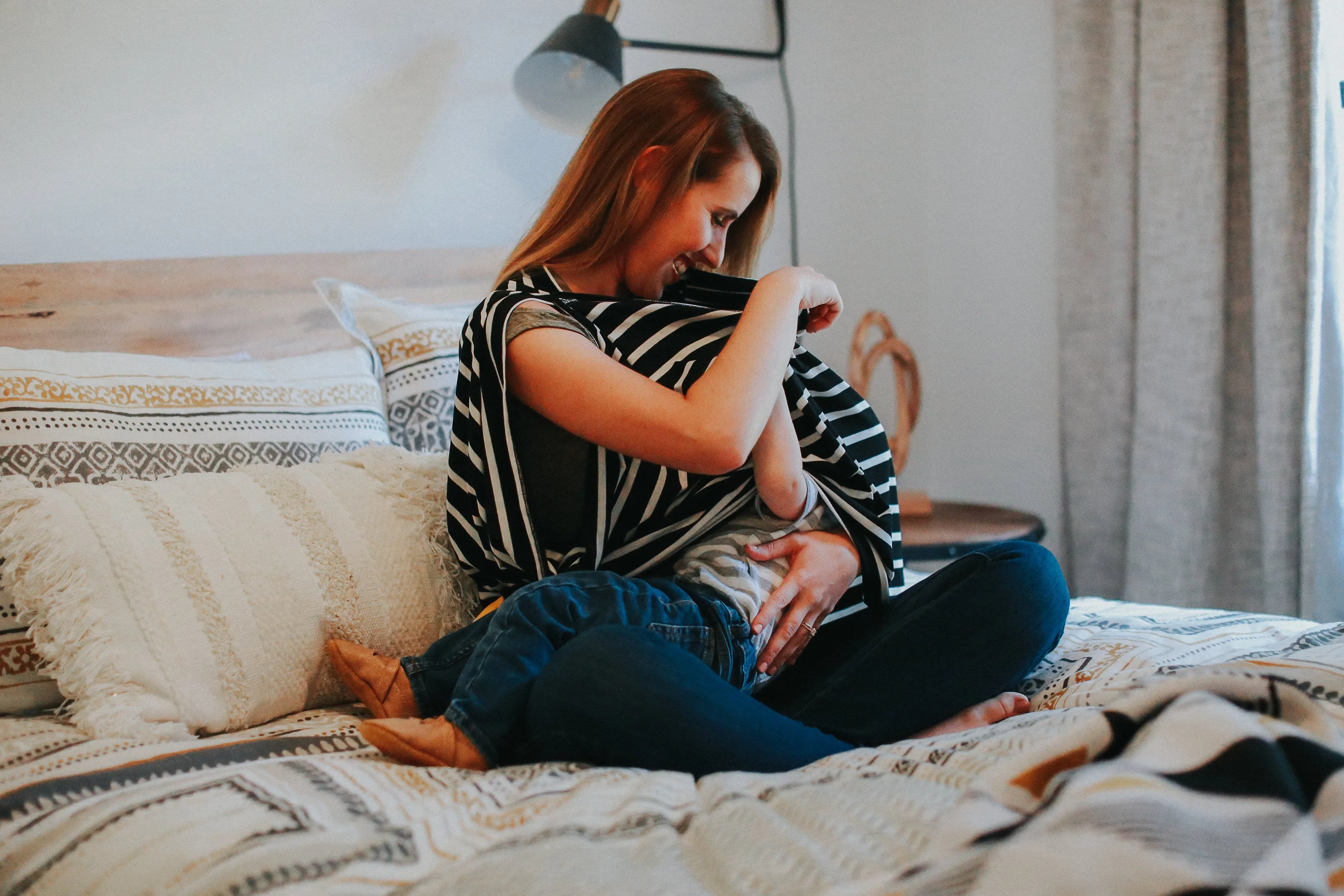 MILKY STRIPES NursElet® Cover