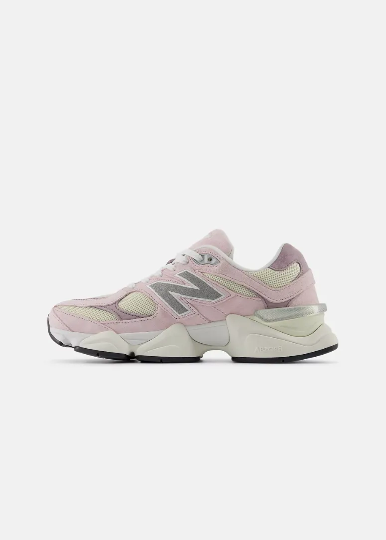 NEW BALANCE 9060 Sneaker - Rose Sugar/Ice Wine