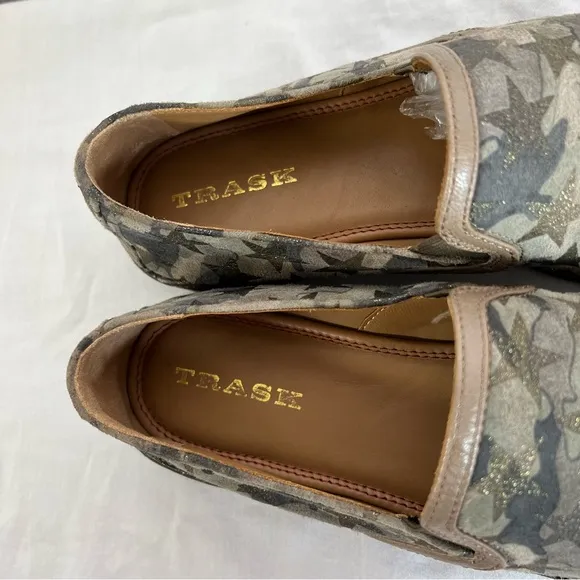 NEW NWOT Trask Ali Metallic Star Camo Leather Loafer Flat Size 10