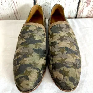 NEW NWOT Trask Ali Metallic Star Camo Leather Loafer Flat Size 10