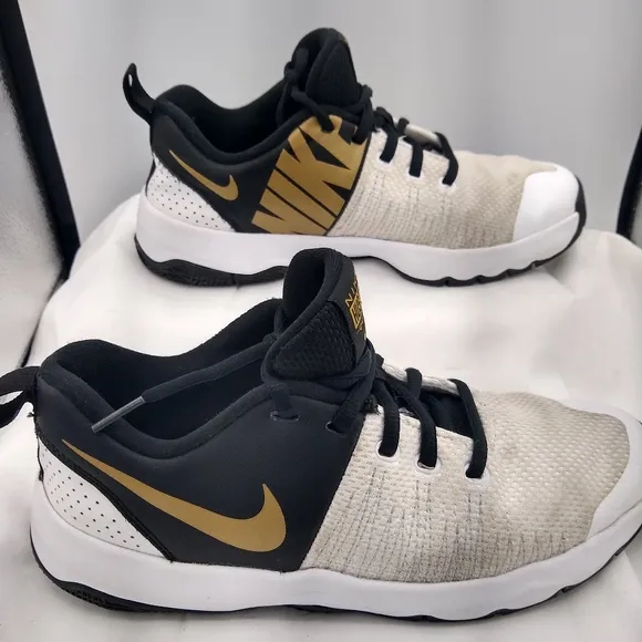 Nike Hustle Quick 6Youth/7.5Wmns GoldBlackWhite LaceUp Athletic Sneaker