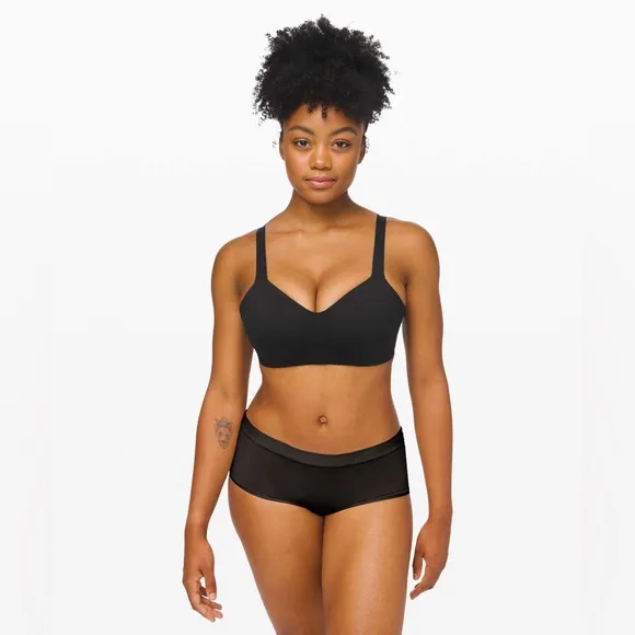 NWT Lululemon Hold True Bra Black 32C