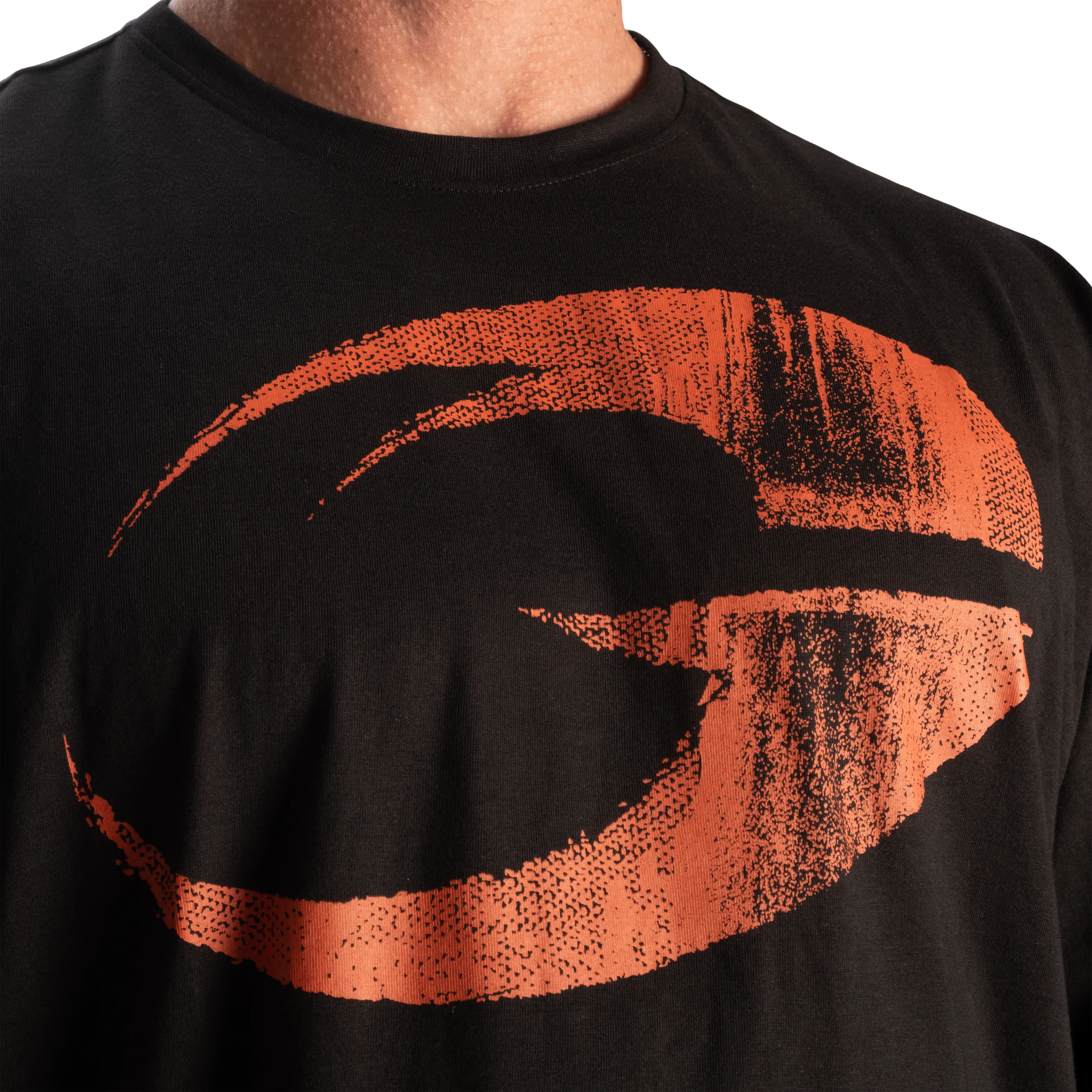 Pump Cover Iron Tee, Black/Flame