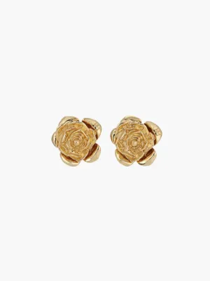 Rose Stud Earrings: Delicate Floral Design