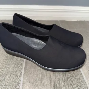SAS Women's Bliss Slip On Size 11 W Low Wedge Loafer Flat Shoe Black Tripad