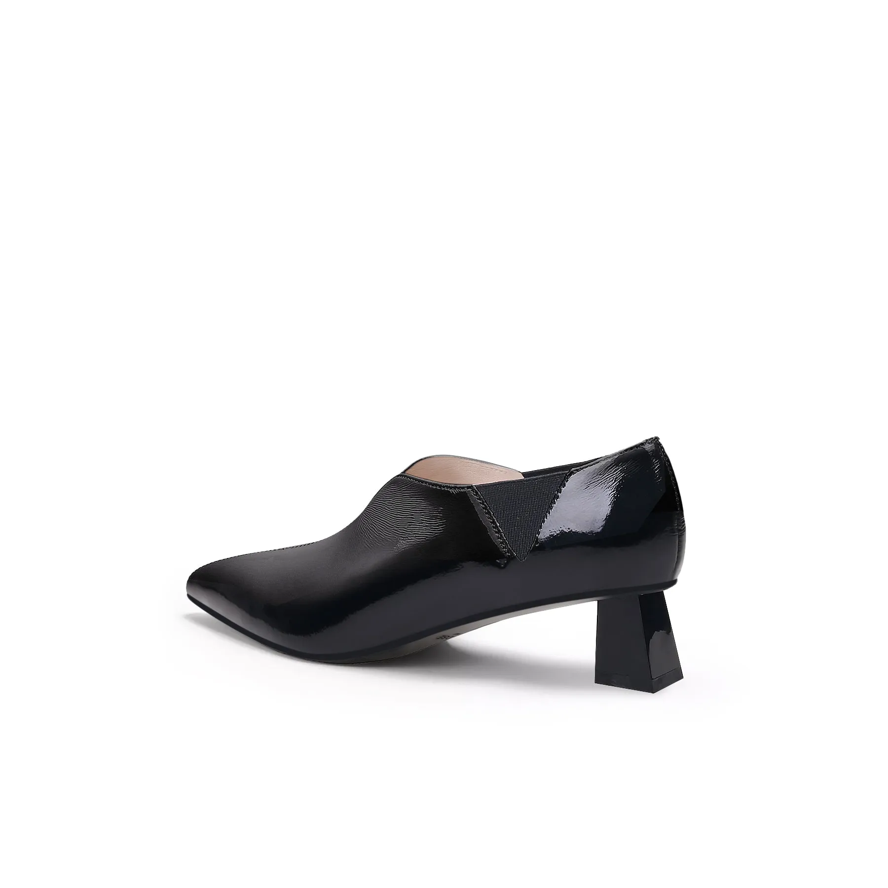 Sharp Toe Leather Pump - Black