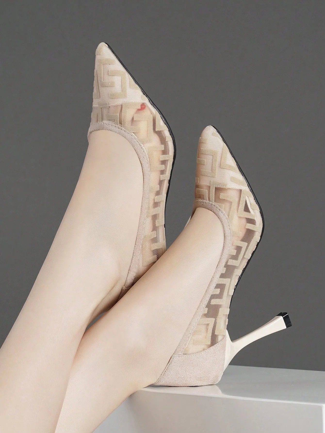 Spring/autumn Ladies Apricot Thin Heel Pointed Toe Stiletto Breathable Mesh Shallow Mouth High Heel Shoes