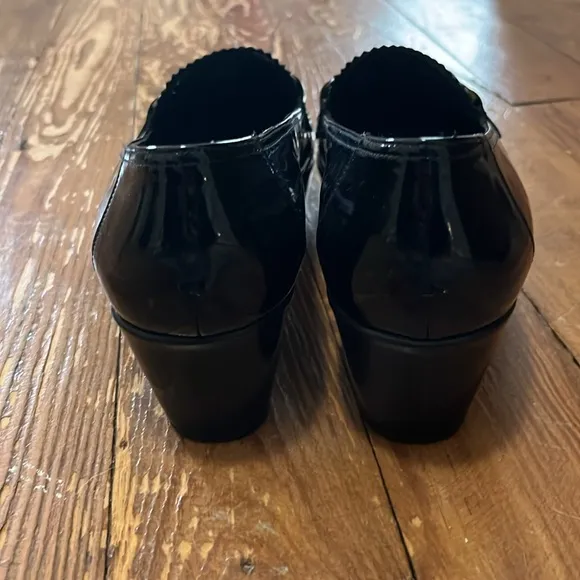 Stuart Weitzman Patent Wedge loafer women’s size 8