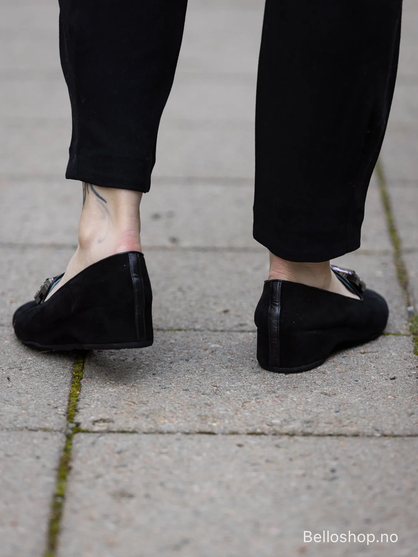 Thierry Rabotin Sort semsket loafer med stor sten