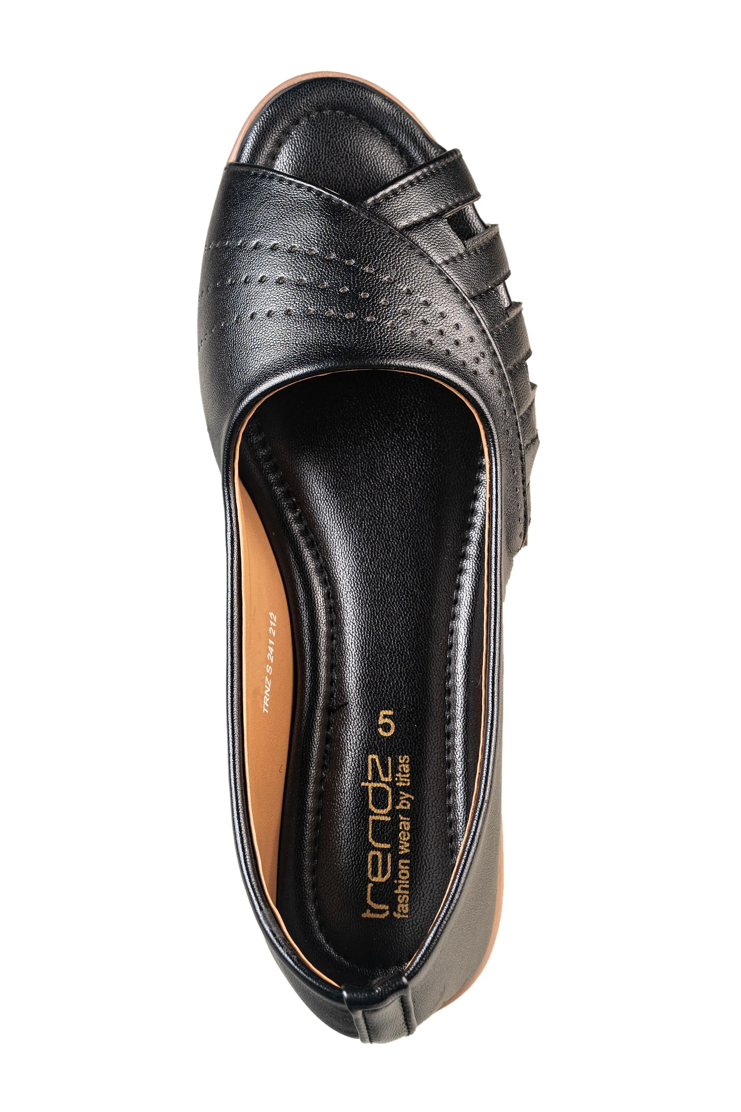 Titas Ladies Black Sandal (Trnz S 241212)
