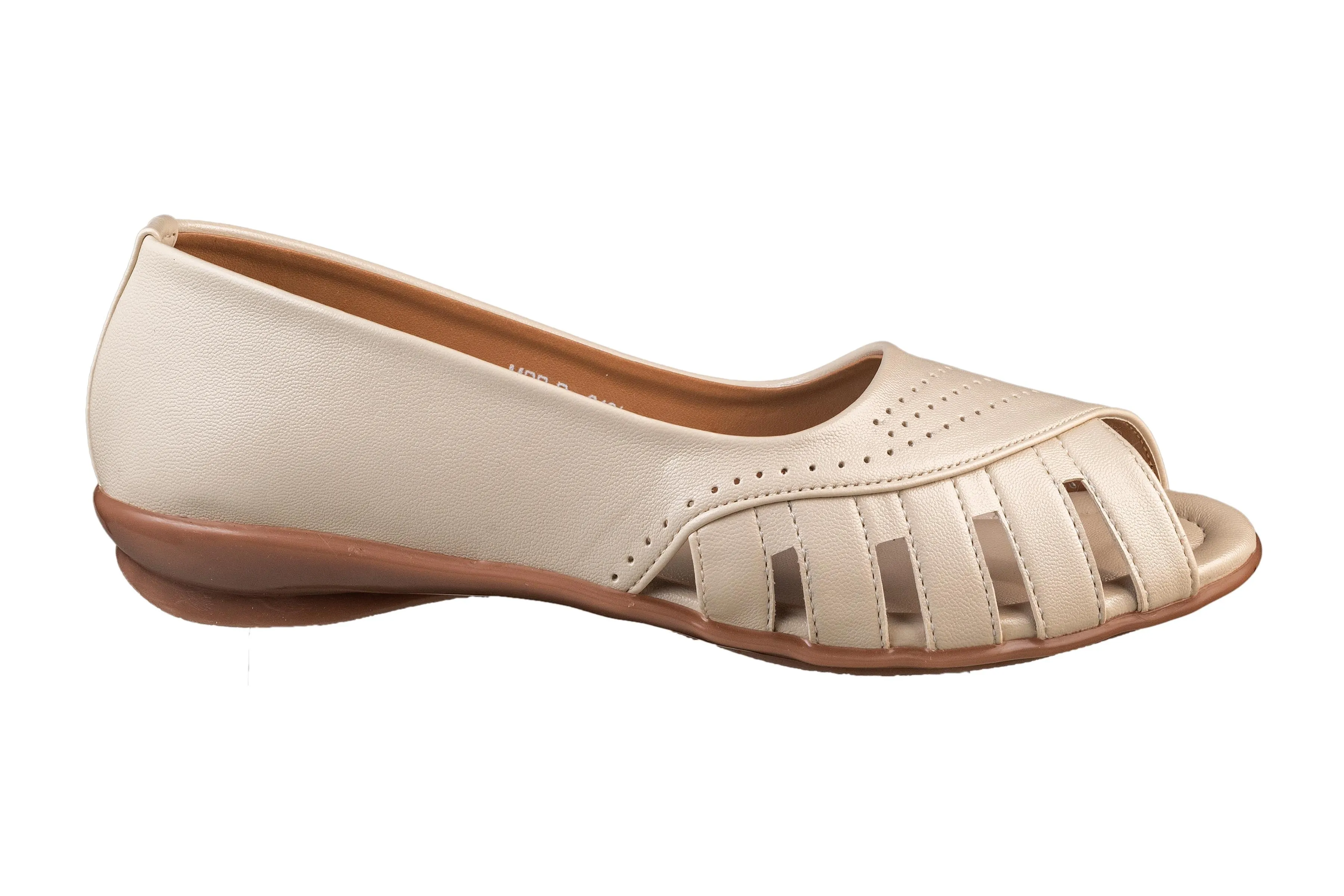 Titas Ladies Cream Sandal (Trnz S 241211)