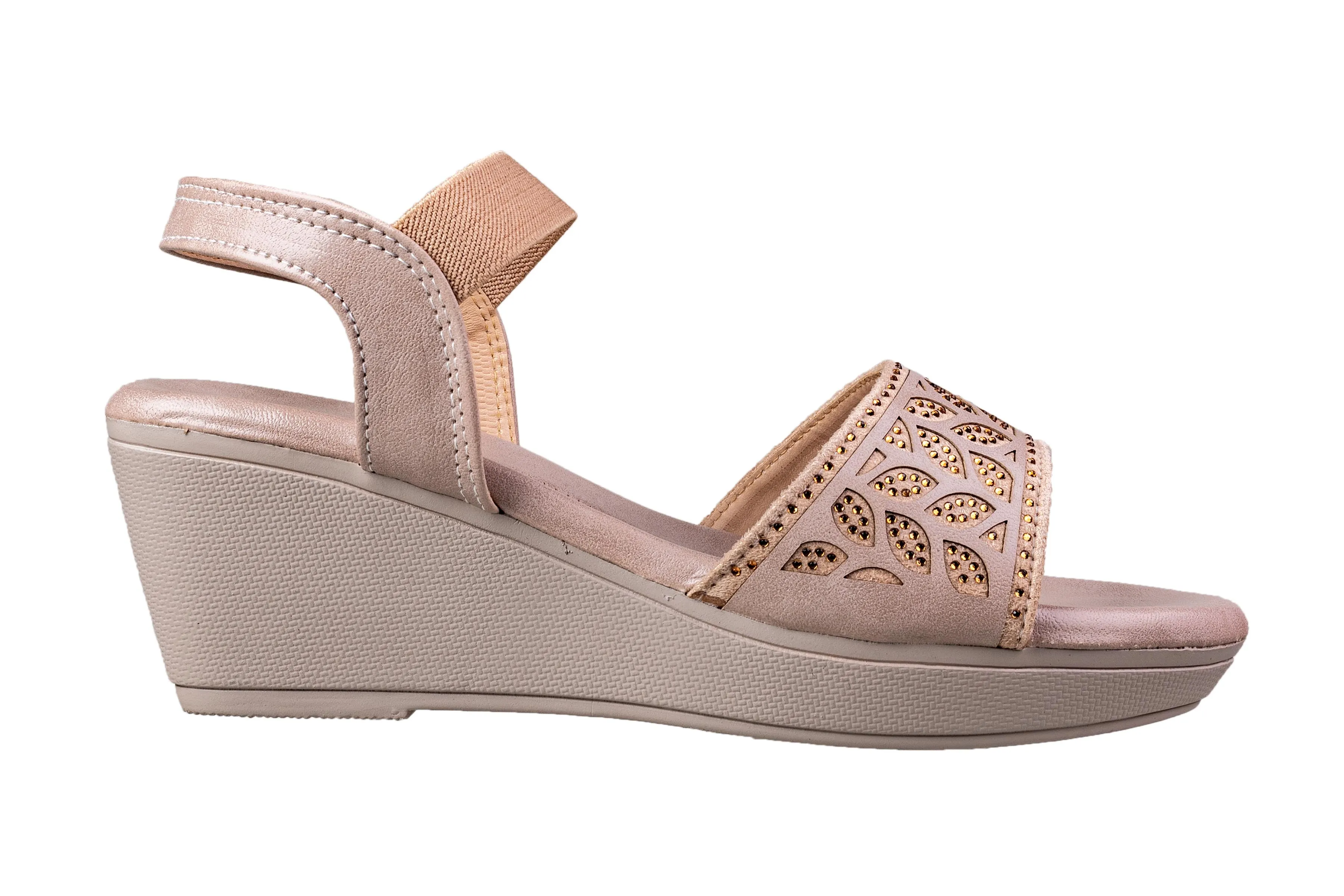 Trendz Ladies Cream Sandal (Trnz S 230804)