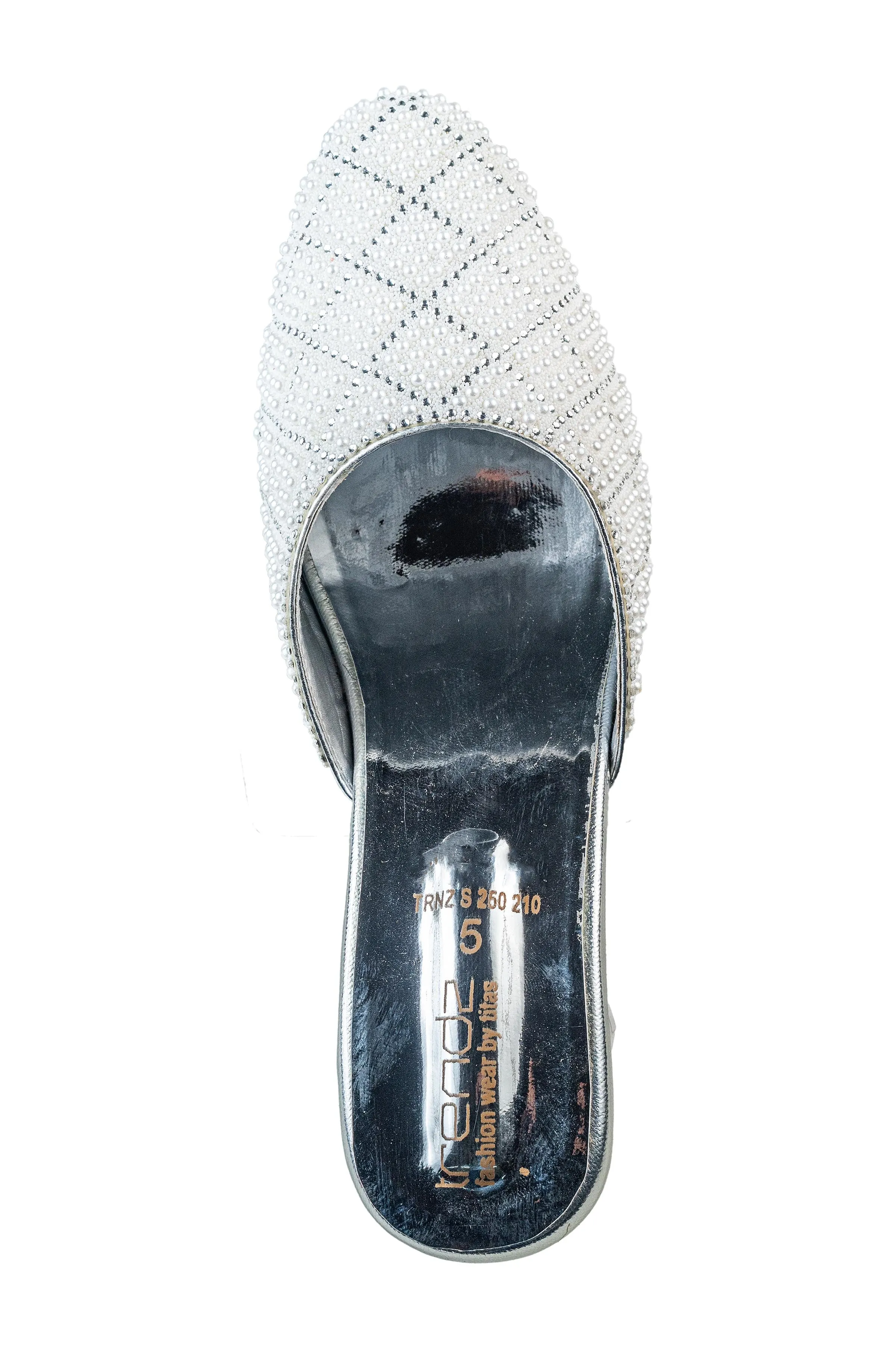 Trendz Silver / White Chappal for Women (Trnz S 250210)