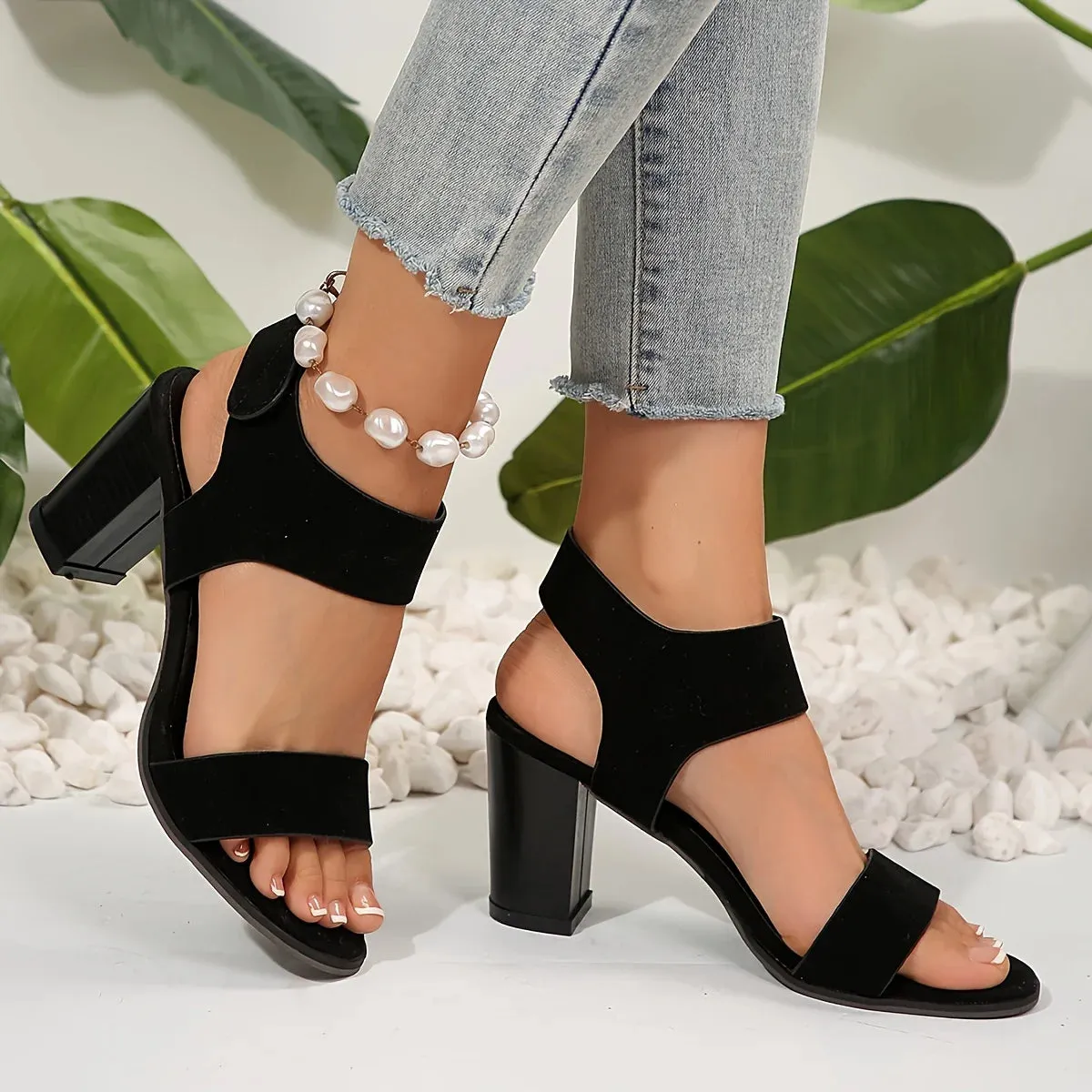 Women's Fashion High Heel Sandals, Black, Chunky Heel, Wide Strap, Magic Tape Closure, Breathable Fabric, Faux Leather Lining, R
