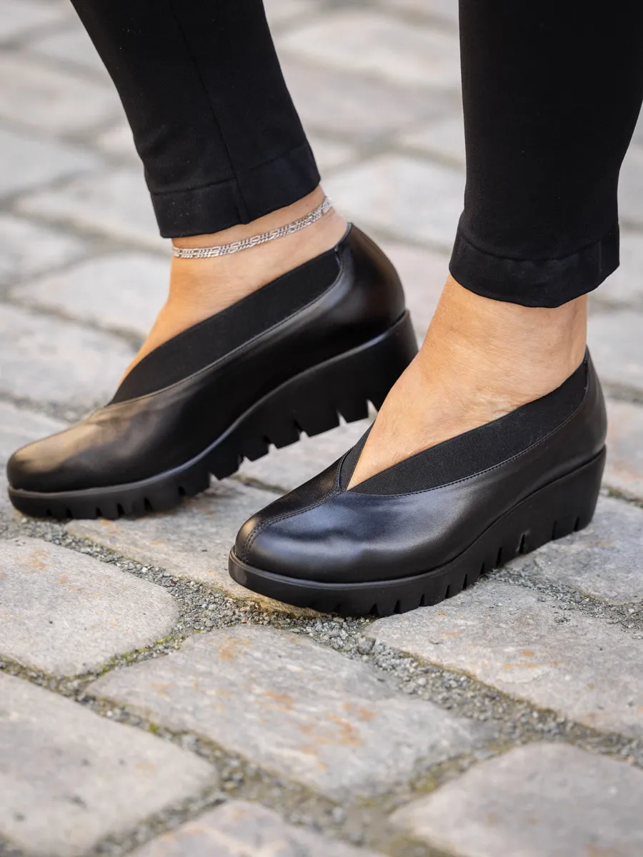 Wonders Loafer glattskinn med v-strikk og fly-såle